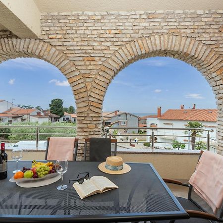 Apartments Marizela Porec Bagian luar foto