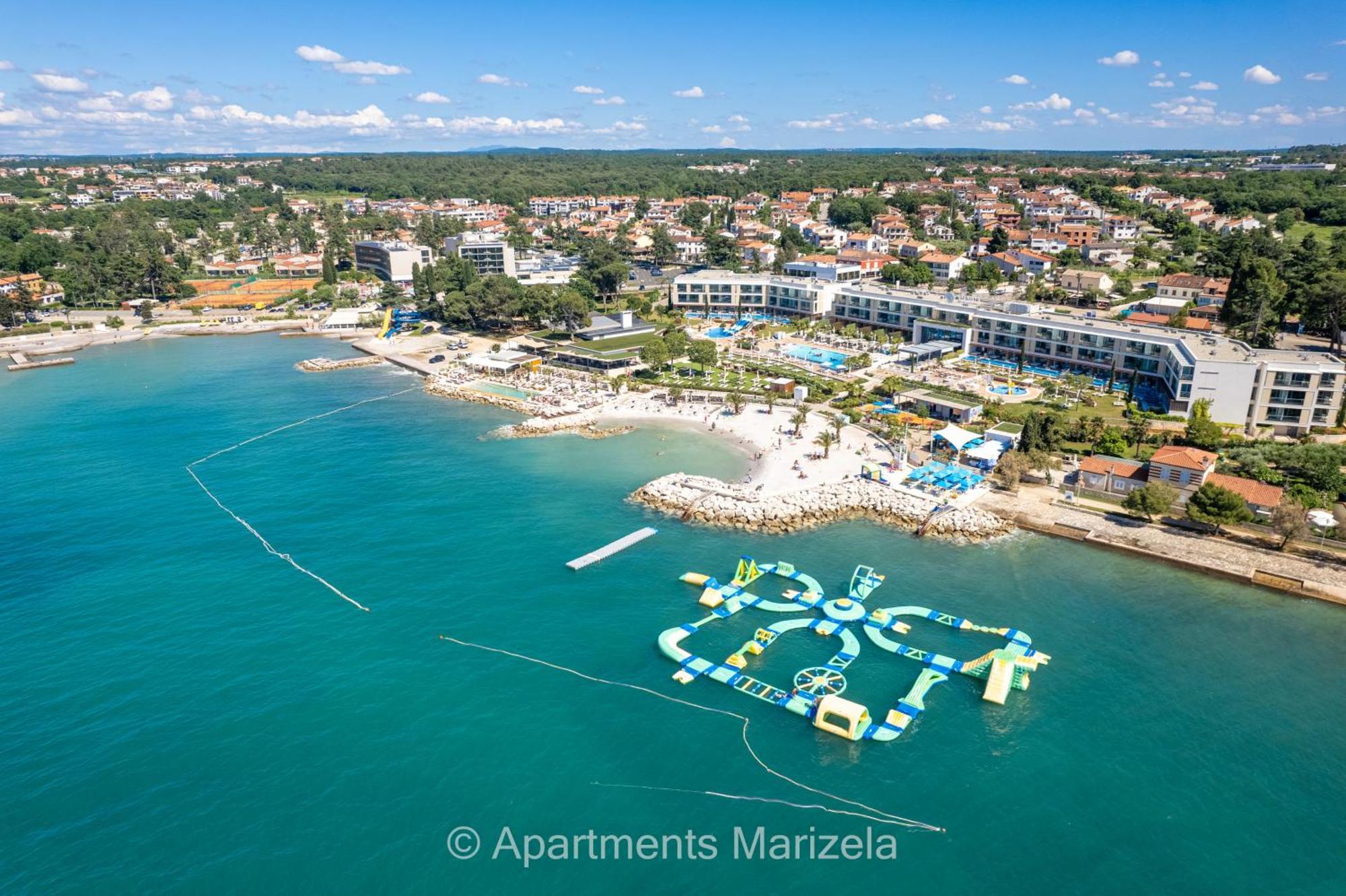 Apartments Marizela Porec Bagian luar foto