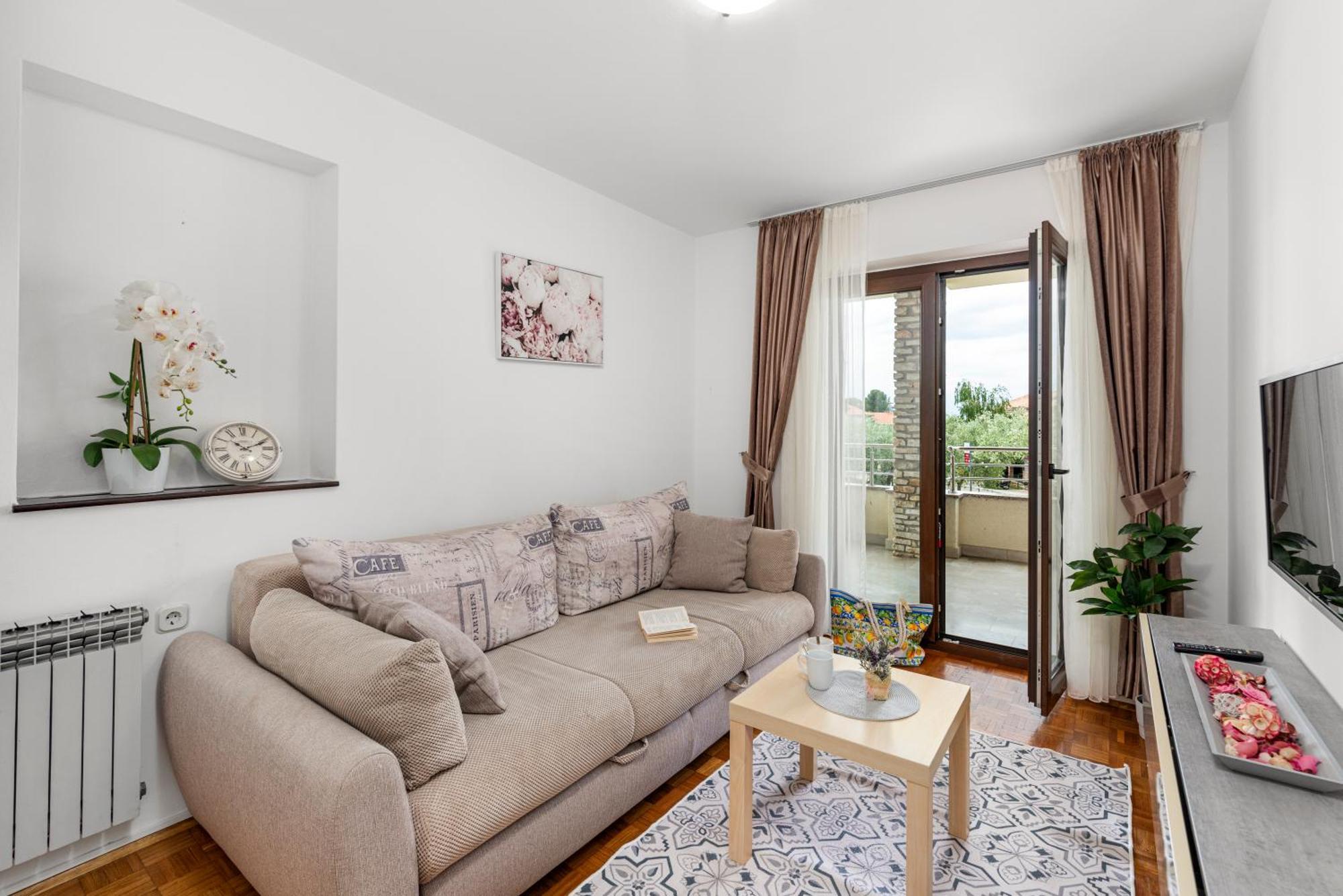 Apartments Marizela Porec Bagian luar foto