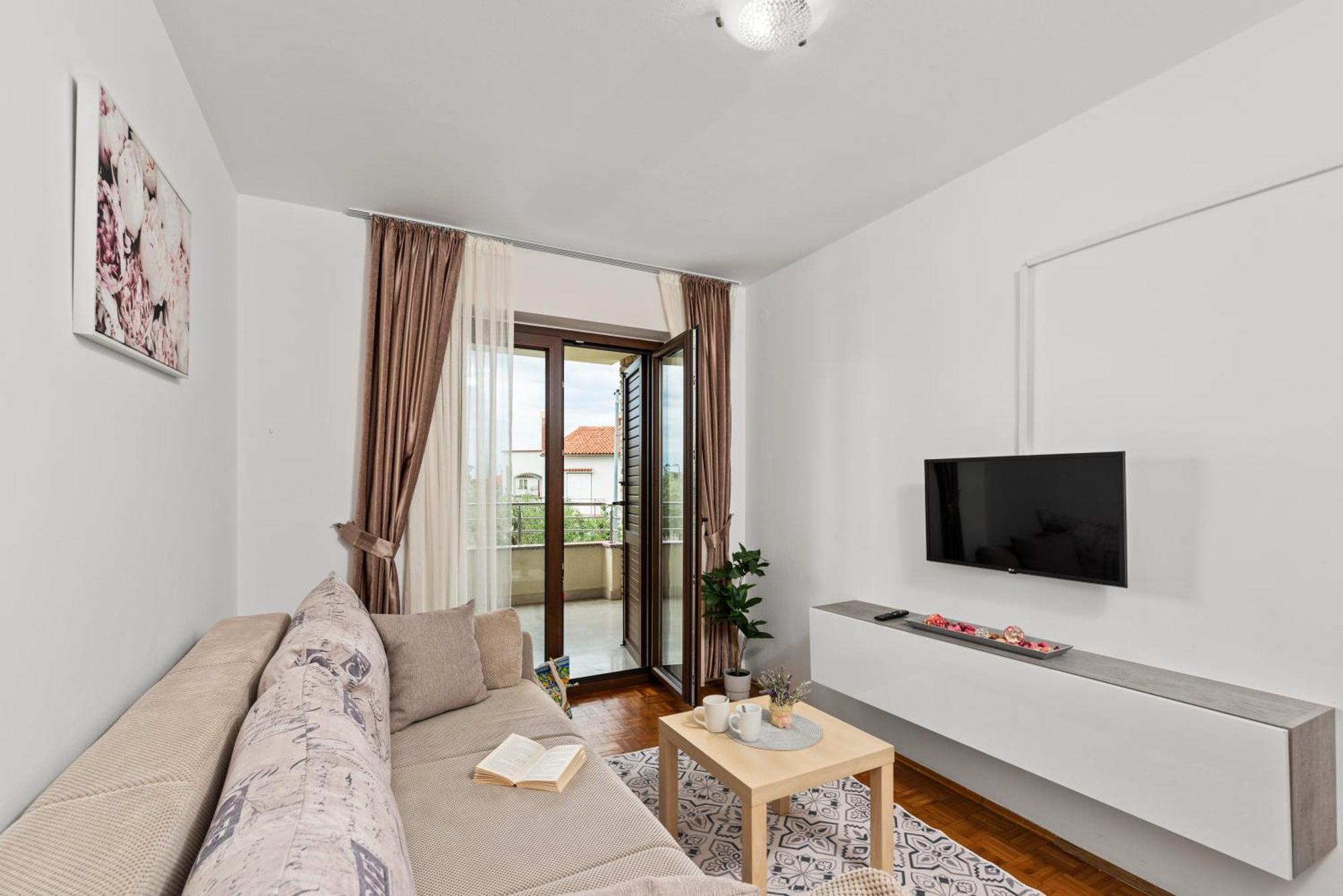 Apartments Marizela Porec Bagian luar foto
